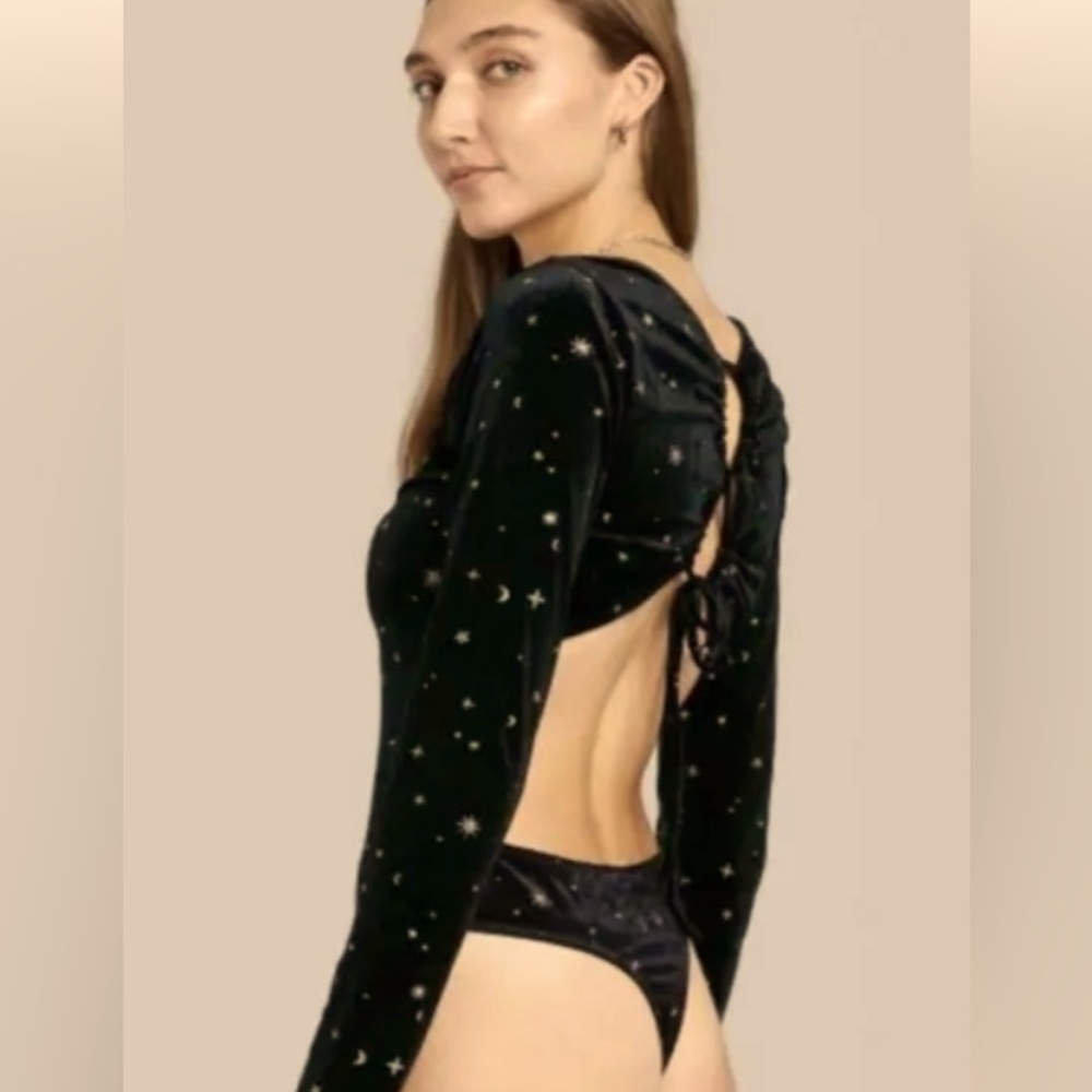 NWT. Wild Fable moon and star velvet bodysuit